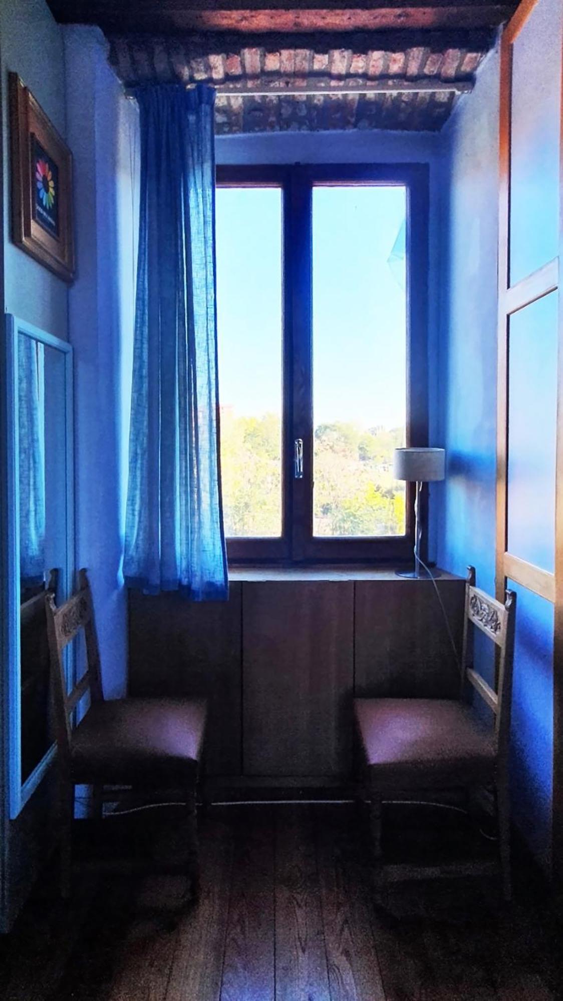 With Terrace And Loft With Garden In Naviglio Pavese Pensión Milán
