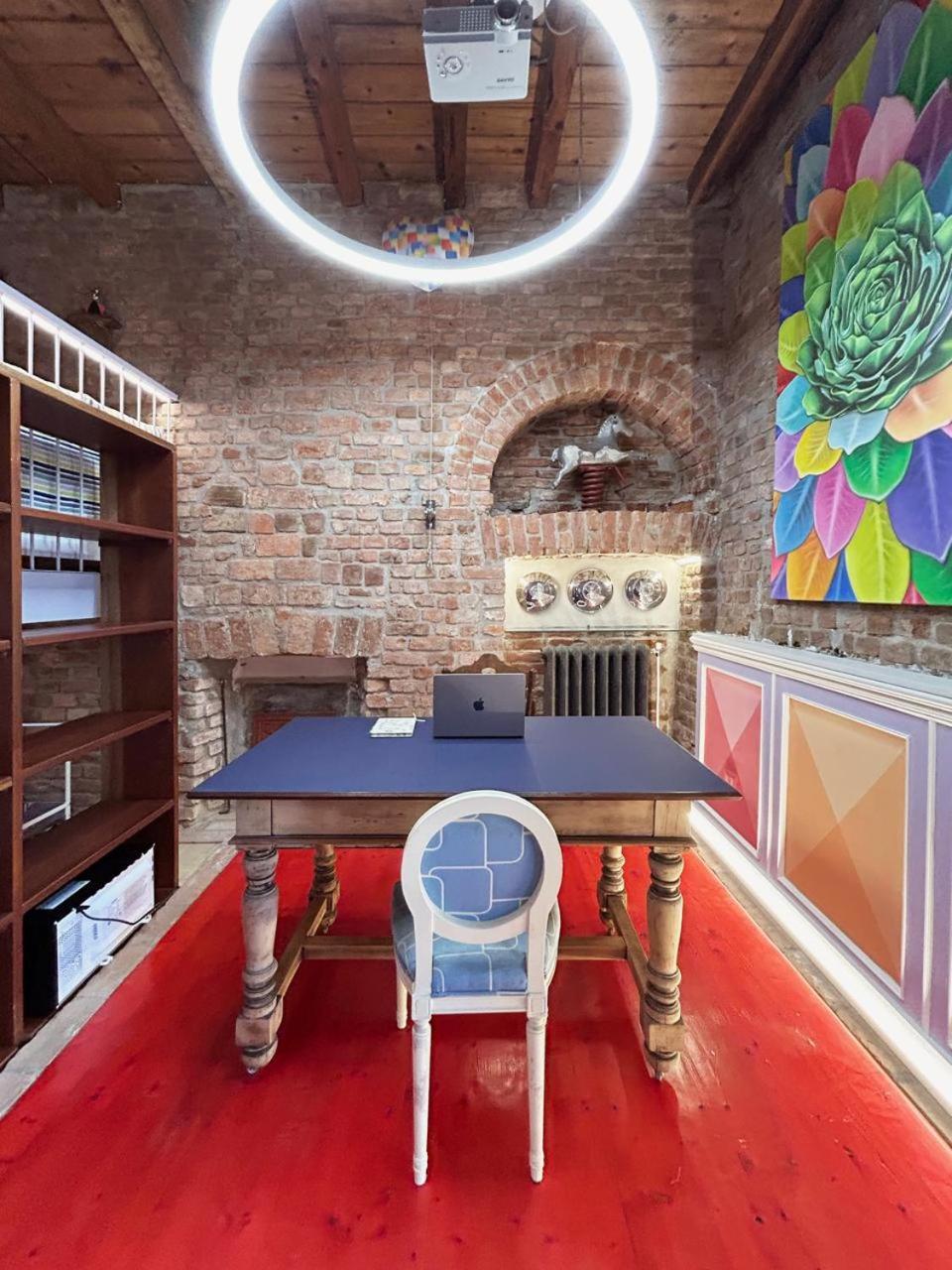 With Terrace And Loft With Garden In Naviglio Pavese Pensión *