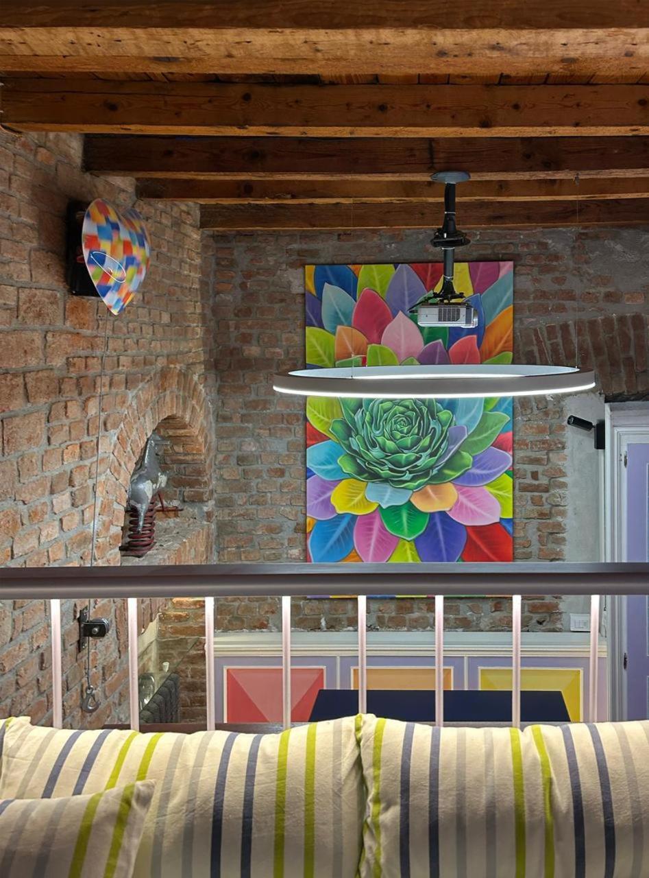 Pensión With Terrace And Loft With Garden In Naviglio Pavese *